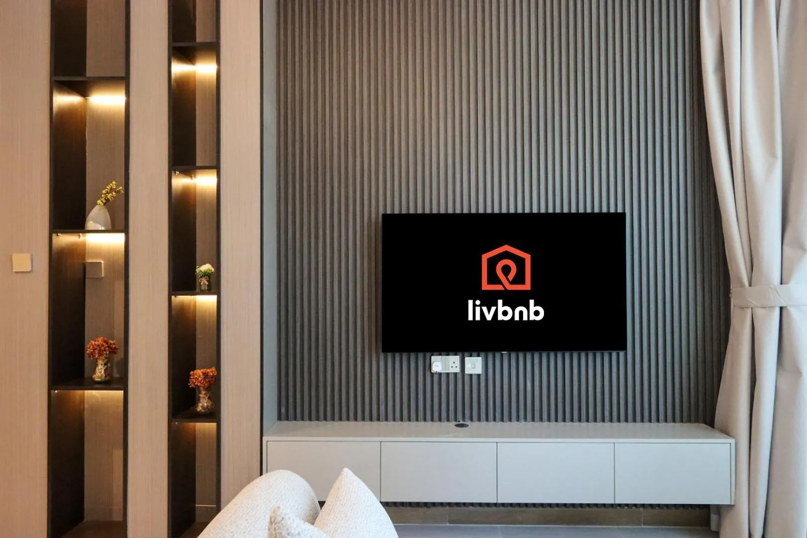Livbnb- High-End 2Br With Dubai Canal View 0*,  United Arab Emirates