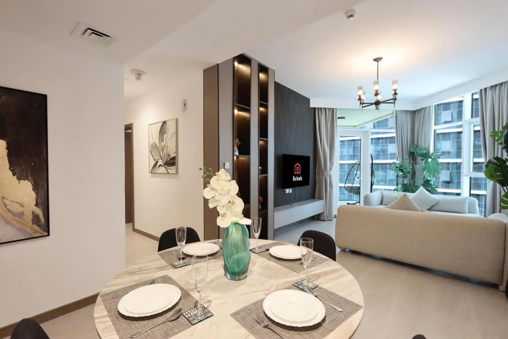 Livbnb- High-End 2Br With Dubai Canal View 0*,